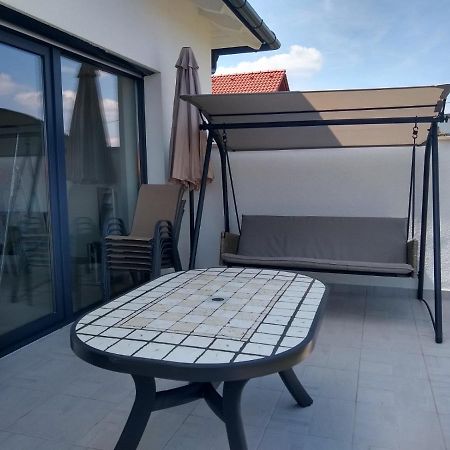 Tandem Apartman Kapolnasnyek ภายนอก รูปภาพ