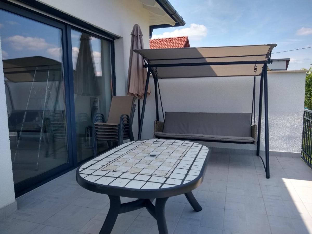 Tandem Apartman Kapolnasnyek ภายนอก รูปภาพ