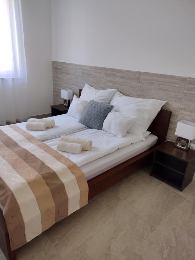 Tandem Apartman Kapolnasnyek ภายนอก รูปภาพ